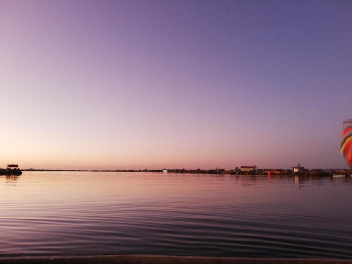 Los Uros Пуно Экстерьер фото