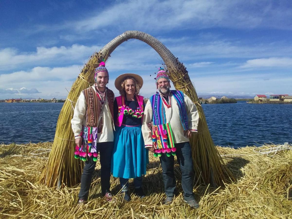 Los Uros Пуно Экстерьер фото